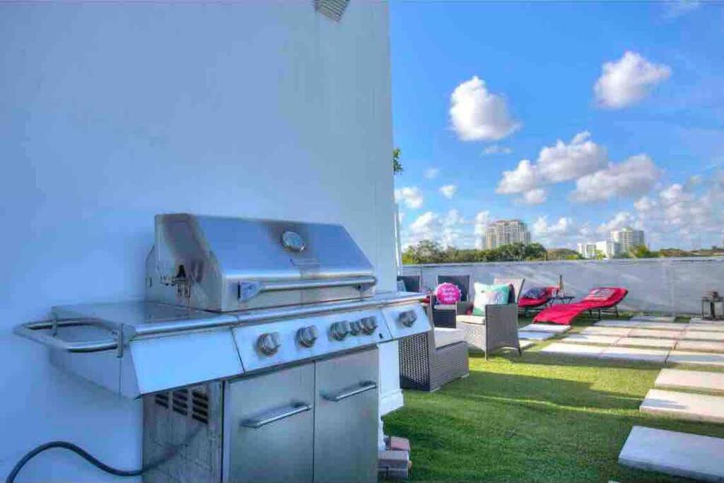 Monroe Mansion Villa Fort Lauderdale Exterior photo