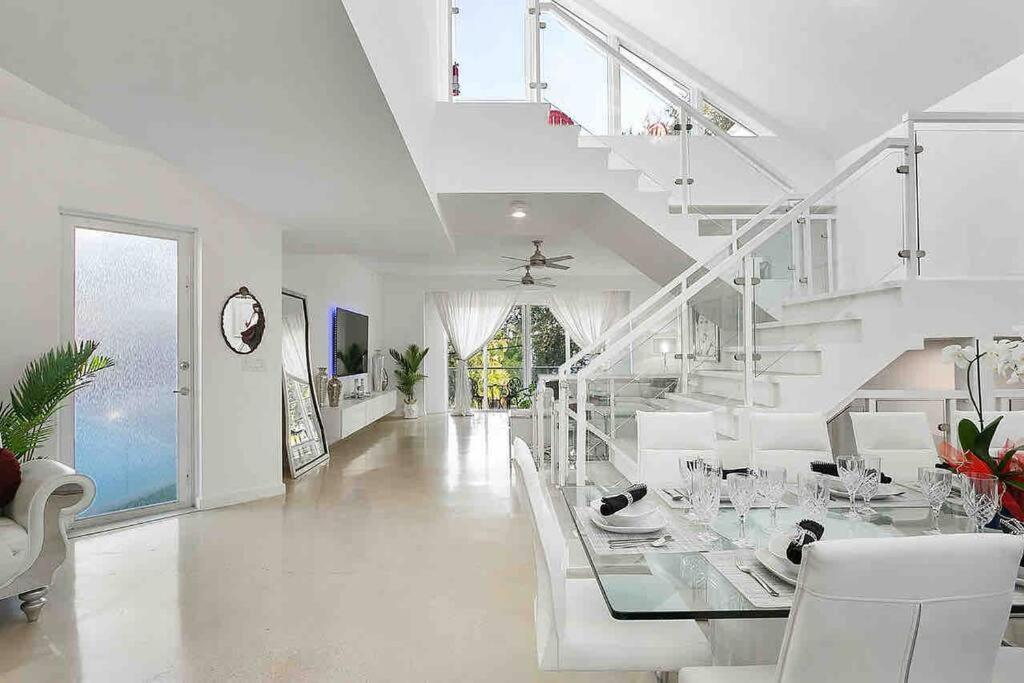 Monroe Mansion Villa Fort Lauderdale Exterior photo
